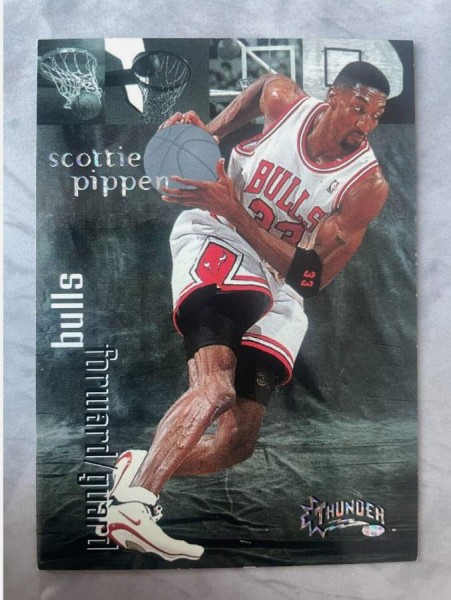 98-Skybox-Thunder-Rave-Pippen-009-front.jpg